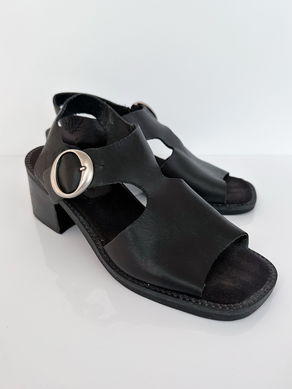Enzo Angiolini Black Leather Cutout Slingback Sandal Size 5.5 Chunky Block Heel